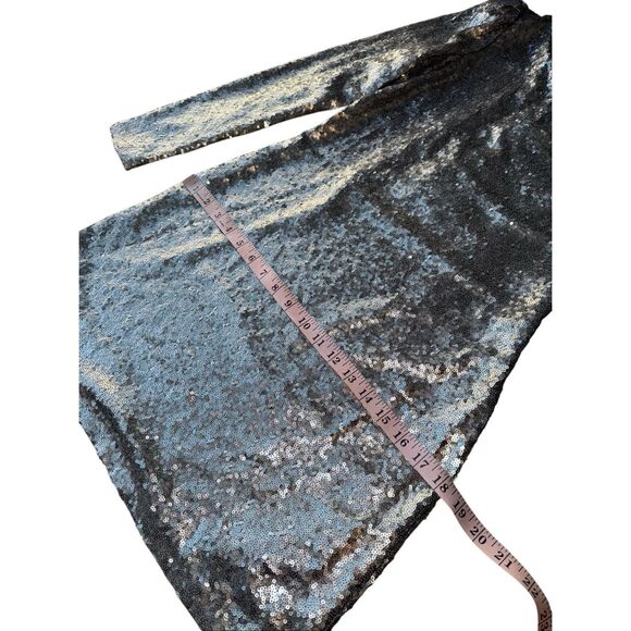 Highline Collective One Shoulder Silver Sequined One shoulder Cocktail Dress - Picture 5 of 9